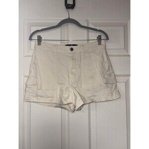 LIKE NEW Hollister Cream Ultra High-Rise Mom Shorts 3” | Women’s 28
